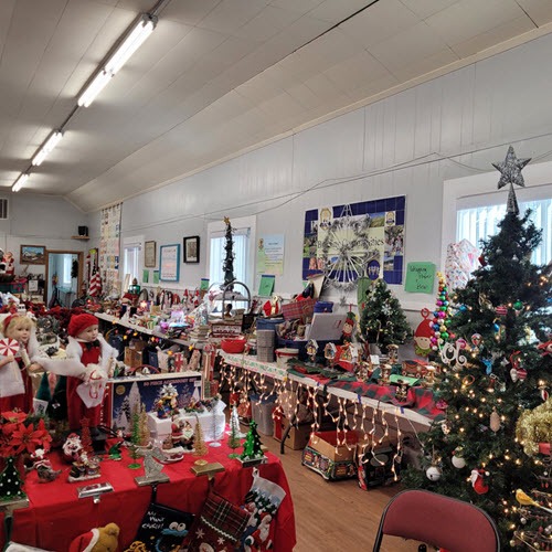 La Pine Grange Christmas Sale Fundraiser